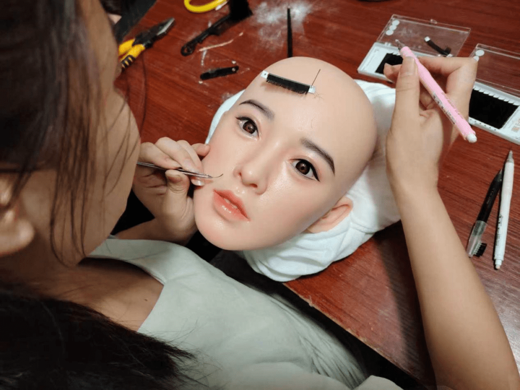 game lady doll